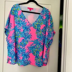 Lilly top, size XL. Deep V neck. Lined.